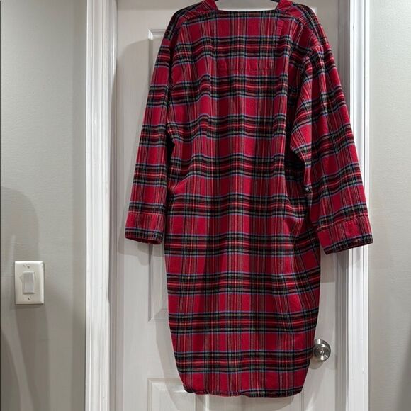 Red and Black Flannel sleep shirt - Picture 3 of 6